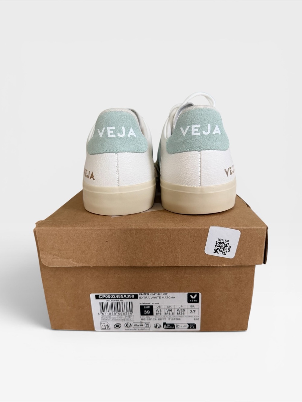 NIB Veja Campo Sneakers | W8 EU39 |  Extra-White Matcha